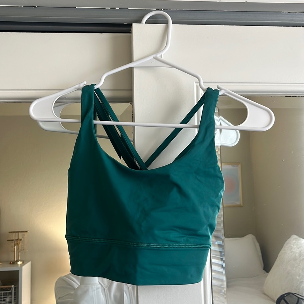size 4 lululemon sports bra